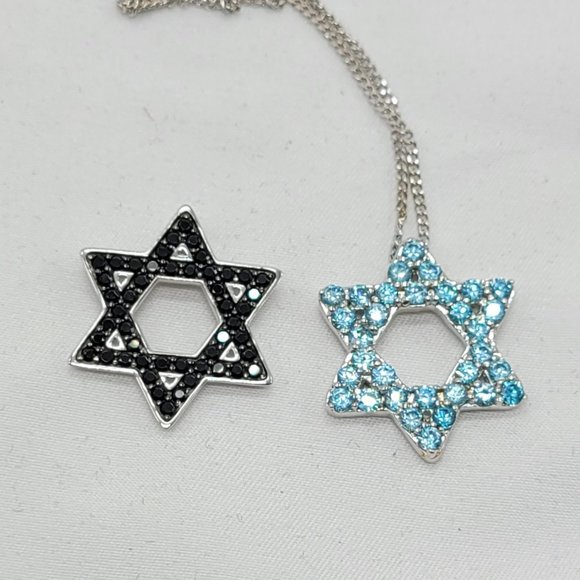 Jewelry - NWOT Two Star of David Pendants with Chain
